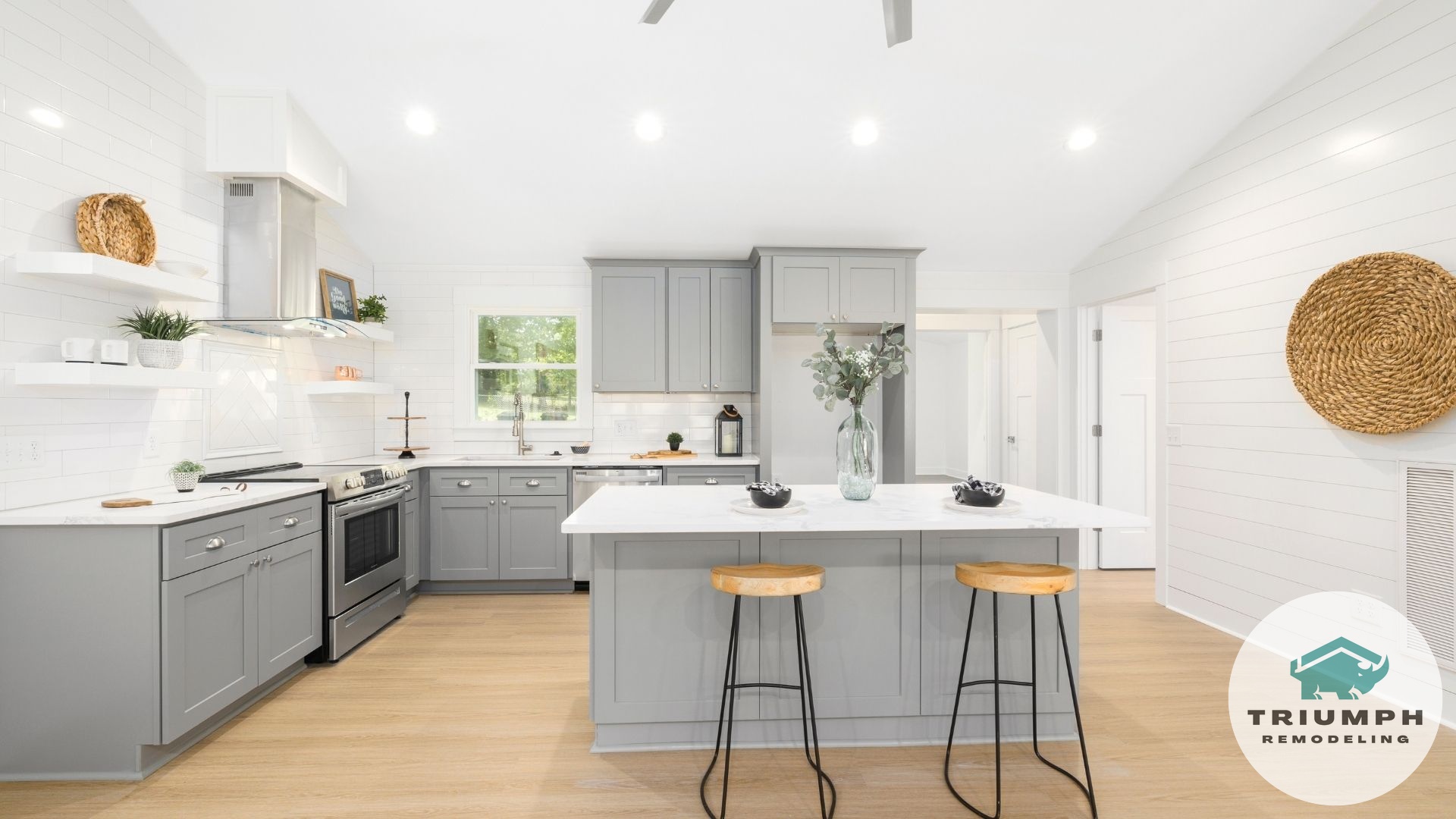Why Does Your Kitchen Sink Choice Matter? Why Does Your Kitchen Sink Choice Matter? - How to choose a kitchen sink: Undermount, farmhouse, or workstation?